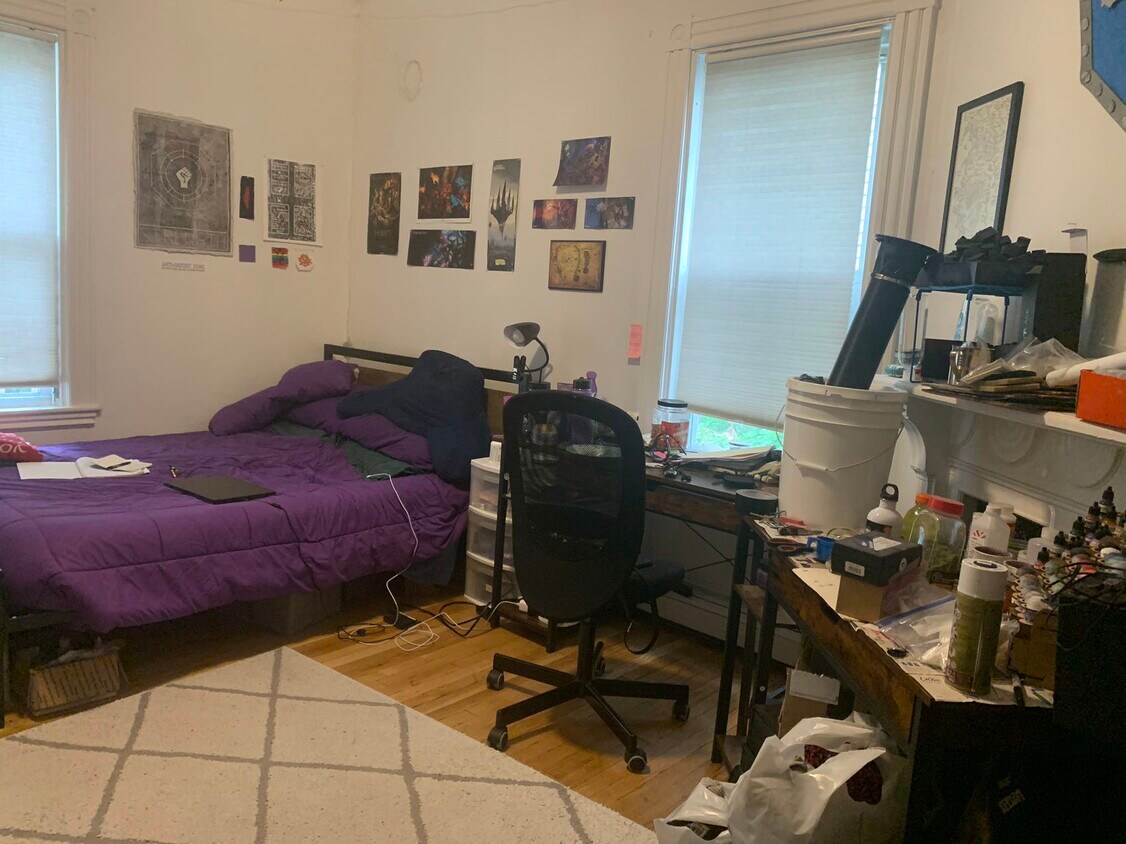 Foto principal - 32 E Cottage St