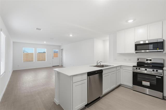 Foto del edificio - 6517 Glade St