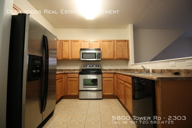 Foto del edificio - 5800 Tower Rd
