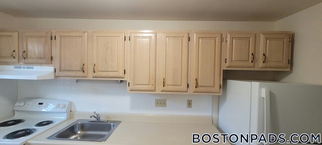 Building Photo - 1 Brattle Dr
