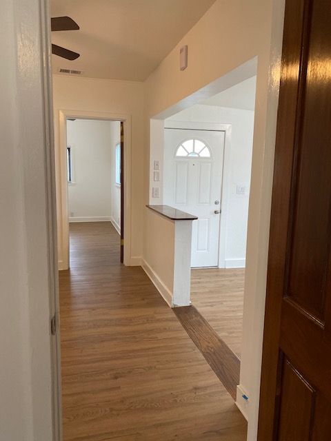 Foto del edificio - 320 San Antonio Ave