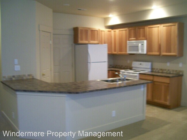 Building Photo - 1506-1508 S E Landen Dr