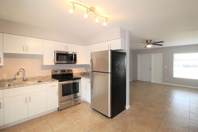 Foto del edificio - 510 Briarwood Rd