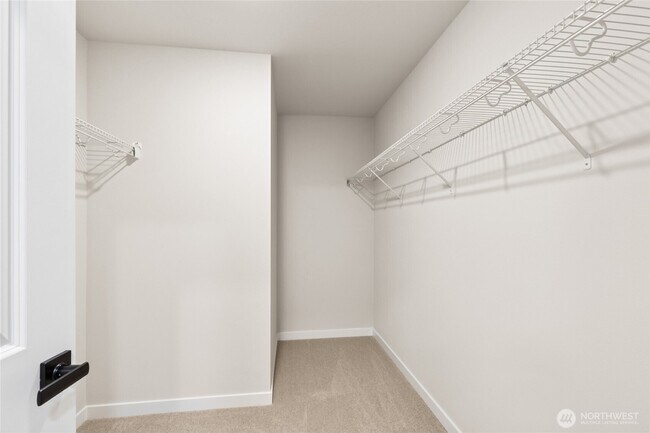 Foto del edificio - 16723 Alderwood Mall Pky