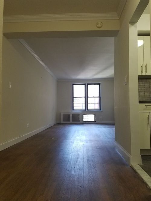 Building Photo - 445 E 77th St