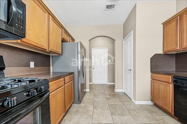 Building Photo - 12027 Bunny Ln
