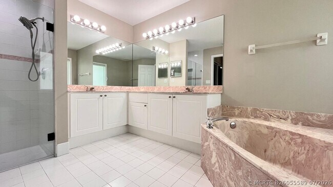 Foto del edificio - 1627 Oak Berry Cir