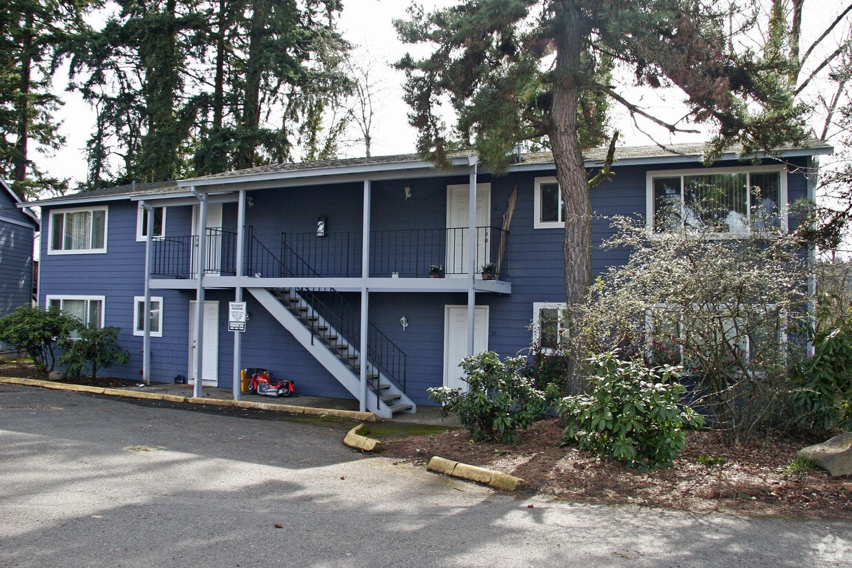 Building Photo - 140 Morton Rd
