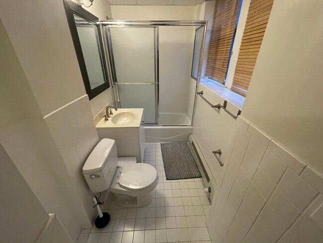 Foto del edificio - 483 Beacon St