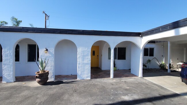 Building Photo - 4385 E Pso Caroleta