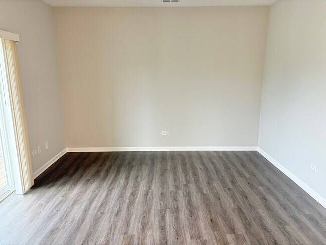 Foto del edificio - 855 E Main St