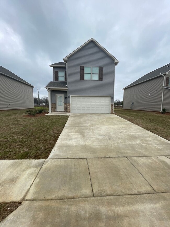 Building Photo - Home for Rent in Oak Grove, AL!! Available to View Now!!!