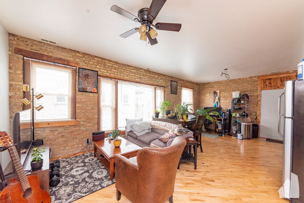 Foto principal - 1622 W Columbia Ave