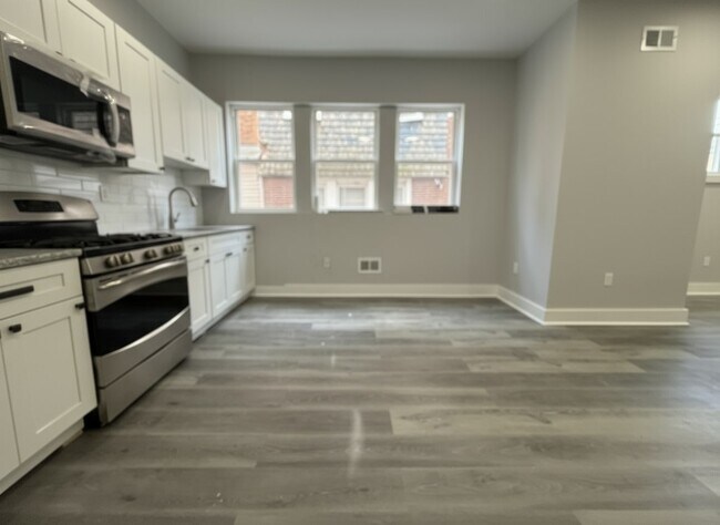 Building Photo - 4917 N 13th St