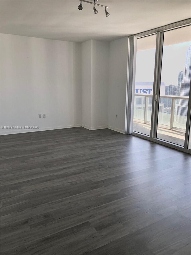 Foto del edificio - 50 Biscayne Blvd