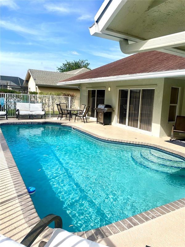 Foto del edificio - 1037 SW 149th Ln