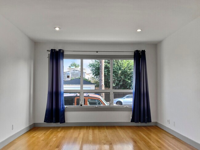 Foto del edificio - 11903 Nebraska Ave