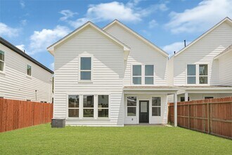 Building Photo - 7413 Charlie St