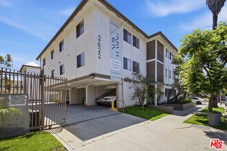 Building Photo - 2622 S Hobart Blvd
