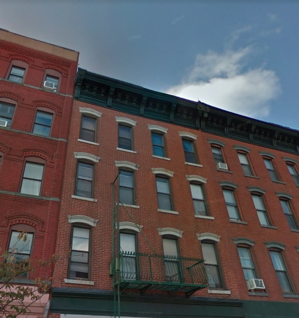 Primary Photo - 601 Grove St