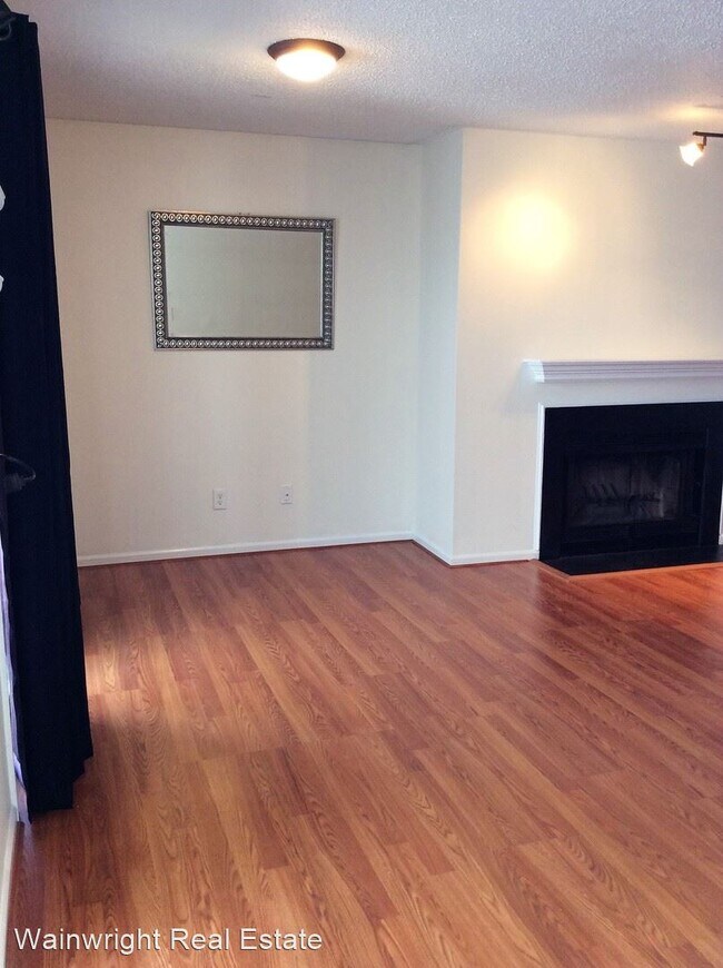 Foto del edificio - 2 br, 2 bath House - 604 Shoreham Court #204