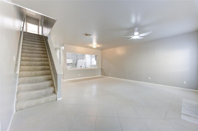 Foto del edificio - 3050 Holly Hall St