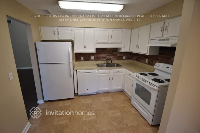 Foto del edificio - 3381 Maiden Voyage Cir S