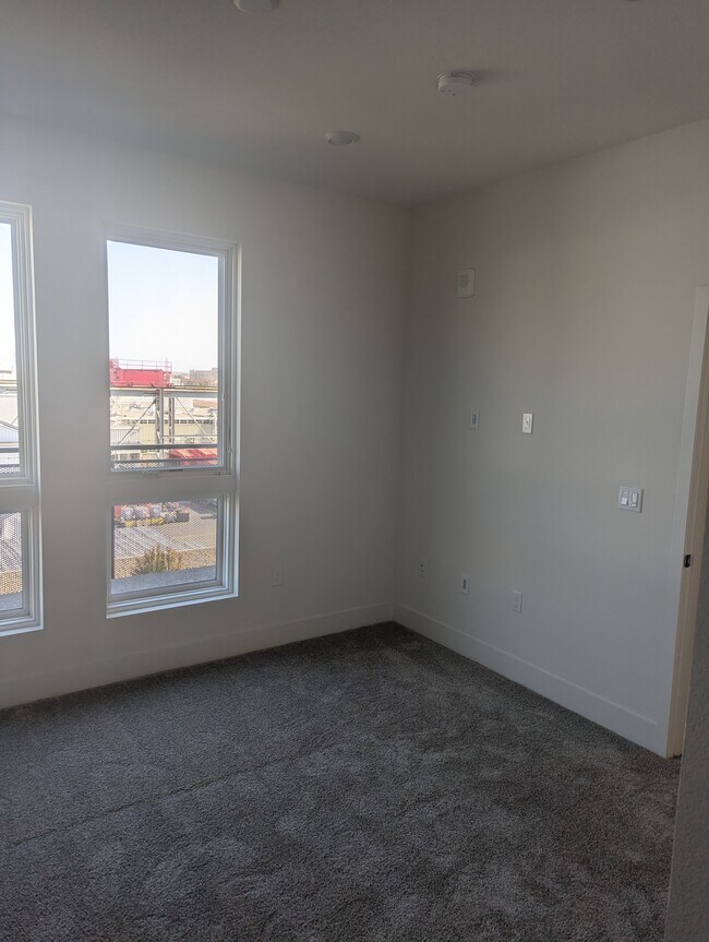 Foto del edificio - 3698 Vision Cmn