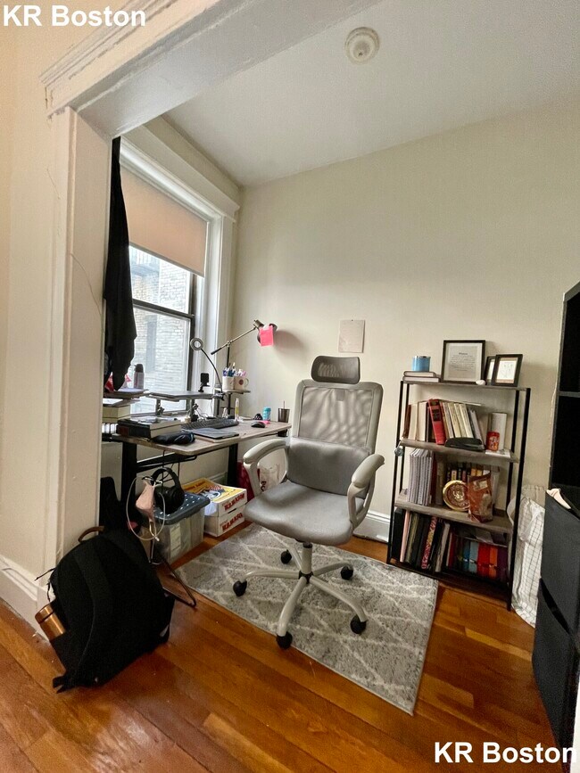 Foto del edificio - 1259 Commonwealth Ave