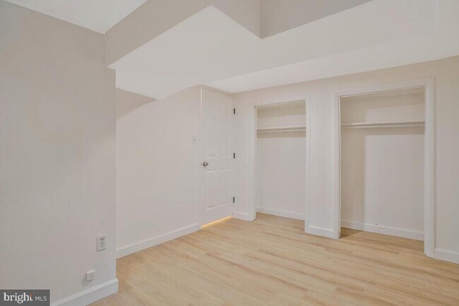 Foto del edificio - 3302 Nicholson St