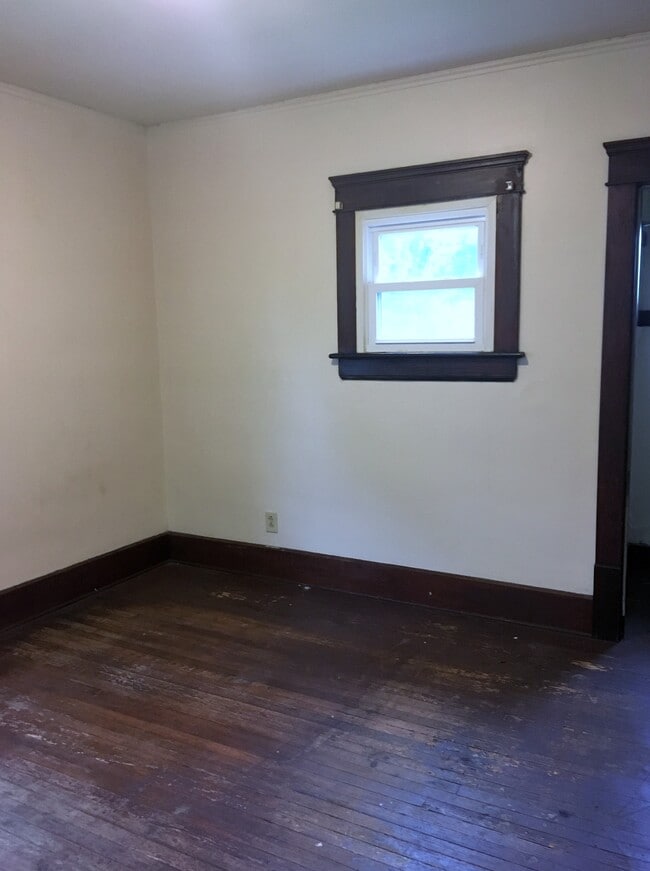 Foto del edificio - 588 Schiller Ave