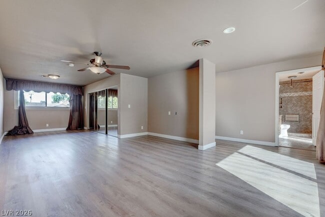 Building Photo - 1489 Santa Anita Dr