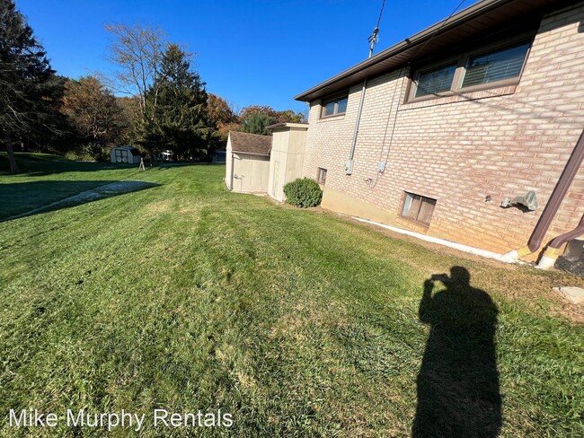 Building Photo - 3 br, 2 bath House - 731 S 59th Street
