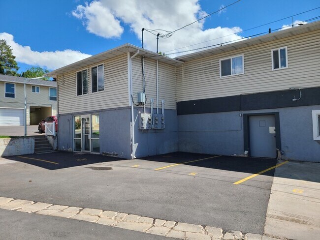 Foto del edificio - 3051 Orchard Dr