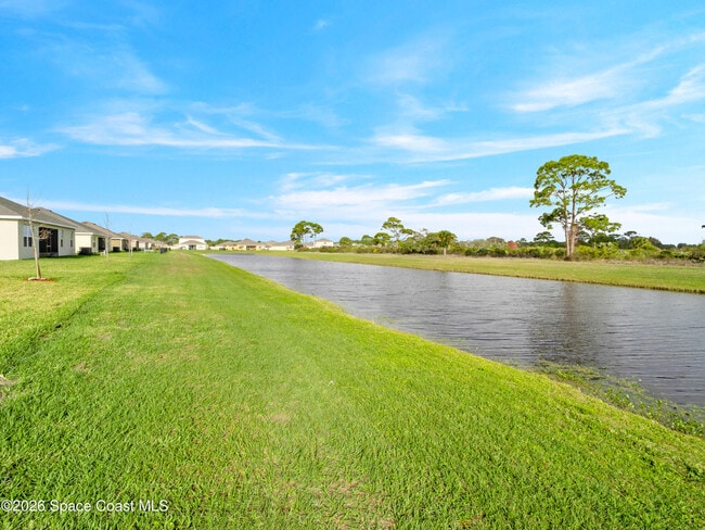 Foto del edificio - 5072 Alabaster Dr