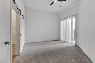 Building Photo - Leawood Village Apartments