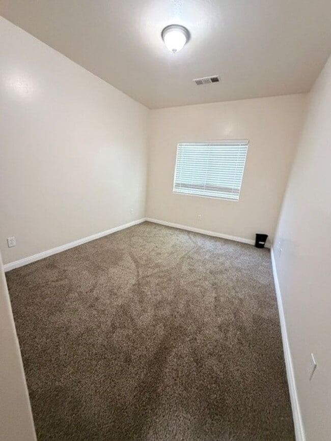 Building Photo - 3603 Chisholm Trail Ave