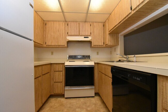 Foto del edificio - 2/2 Townhome in SW Gainesville - Available NOW!