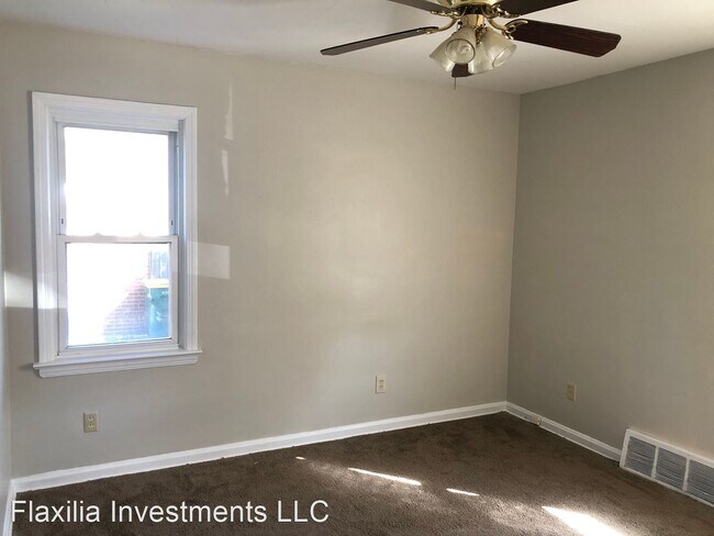Building Photo - 2 br, 1 bath House - 14412 Rockside