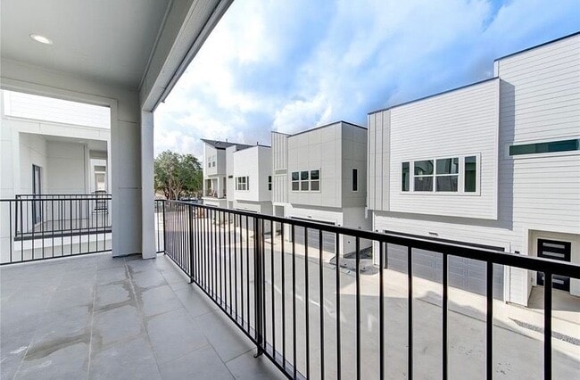 Building Photo - 1102 Paul Quinn St