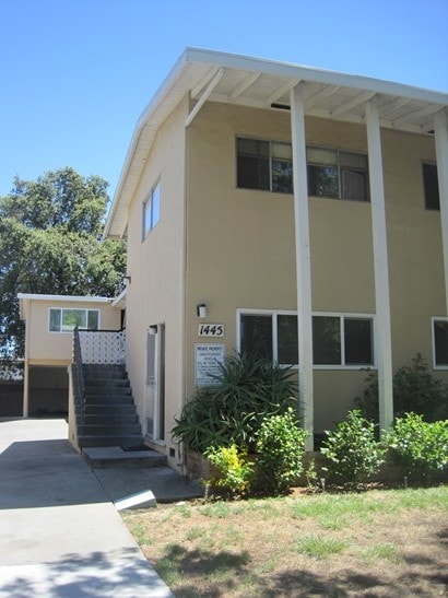 Primary Photo - 1445 Ebener St