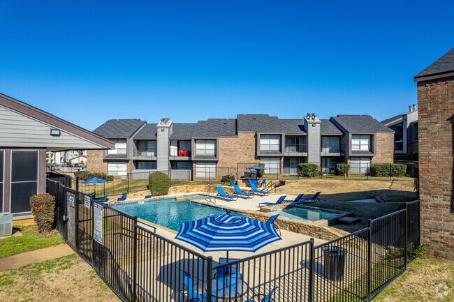 Building Photo - Stone Canyon