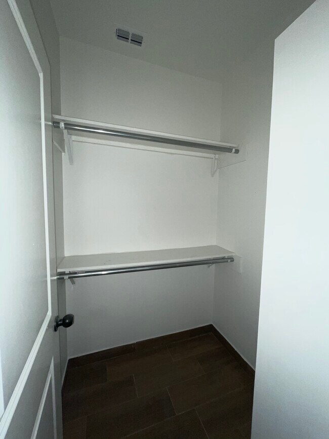 Master closet - 1027 Fairway Dr