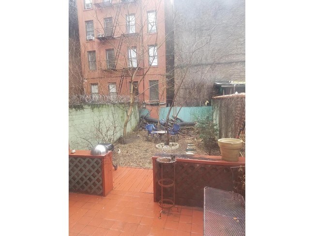 Foto del edificio - 414 E 115th St