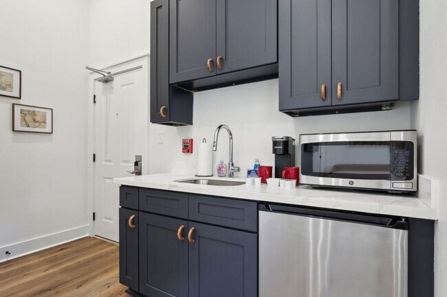 Foto del edificio - 1738 N Rampart St