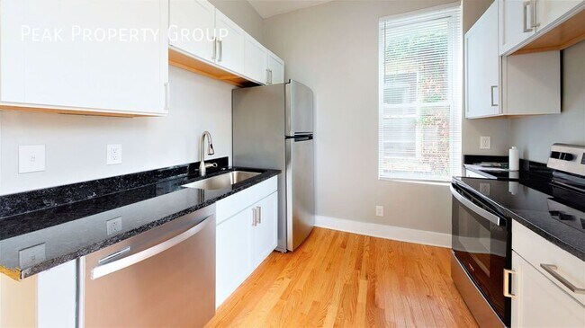 Foto del edificio - 2355 1/2 N. High Street-