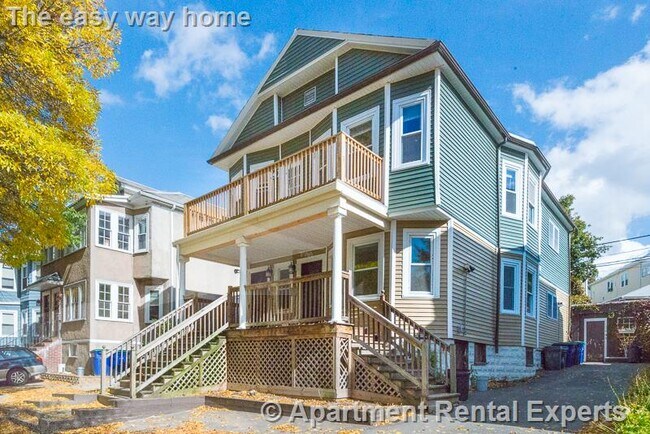Foto del edificio - 299-301 Alewife Brook Pkwy Unit #2