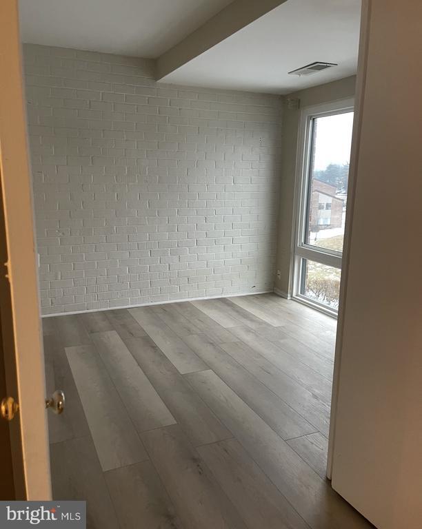 Foto del edificio - 10028 Stedwick Rd