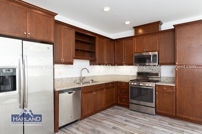 Foto del edificio - 1514 Crown Ln