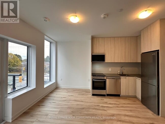 Building Photo - 7439 Kingston Rd